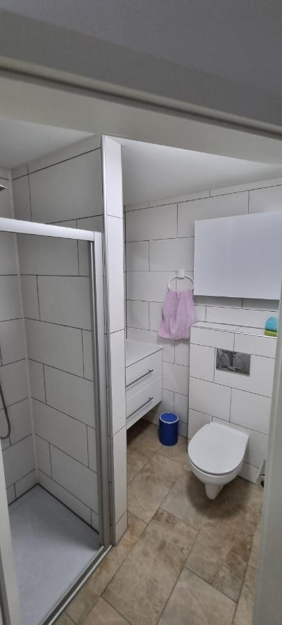 1 * Lamerdingen
